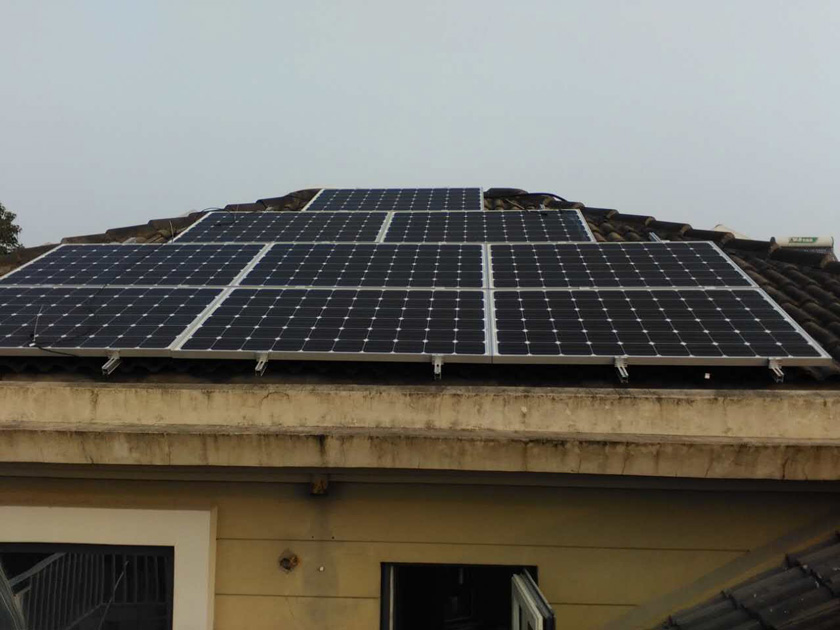 苏州阳澄湖镇聆湖丽墅1号家庭电站